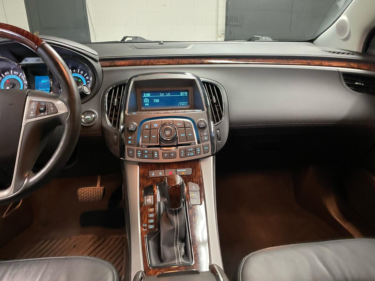Buick LaCrosse CXL FWD 2010