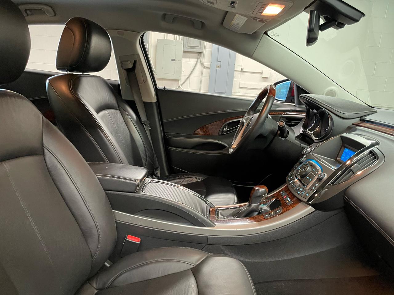 Buick LaCrosse CXL FWD 2010