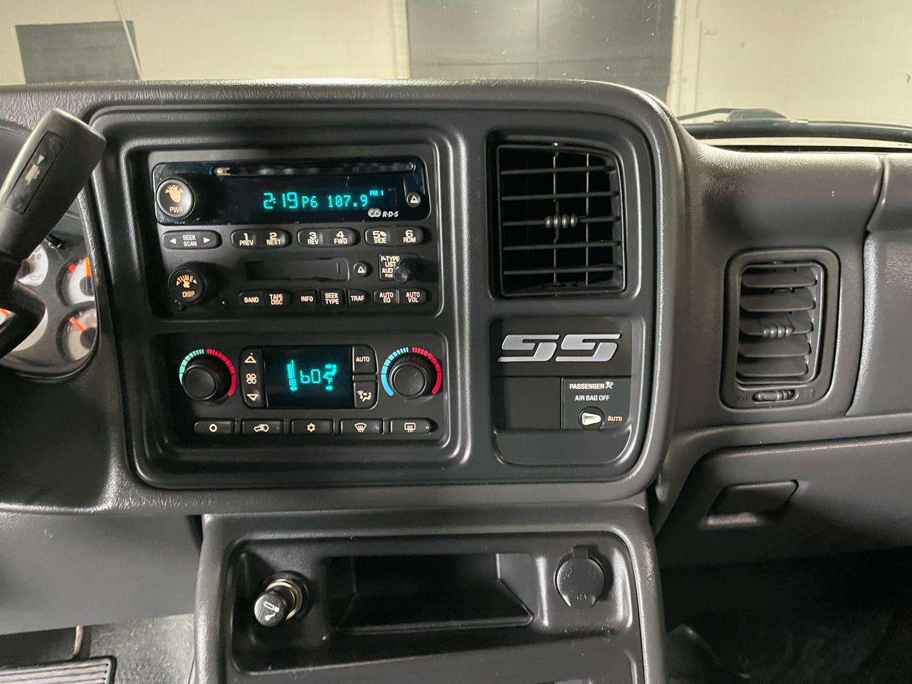 Chevrolet Silverado 1500 SS 2003