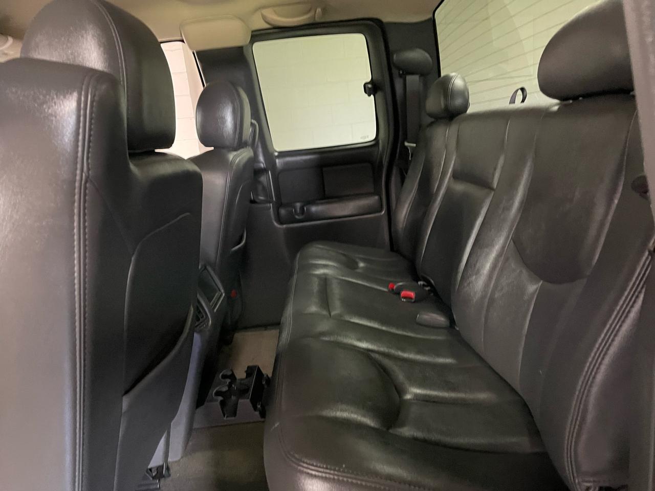 Chevrolet Silverado 1500 SS 2003