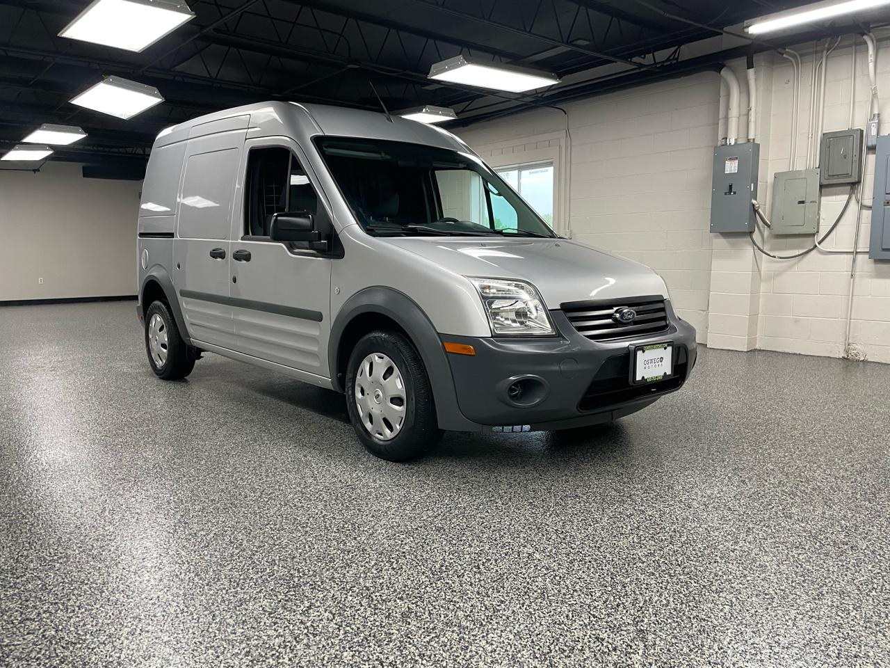 Ford Transit Connect XL with Rear Door Glass 2013