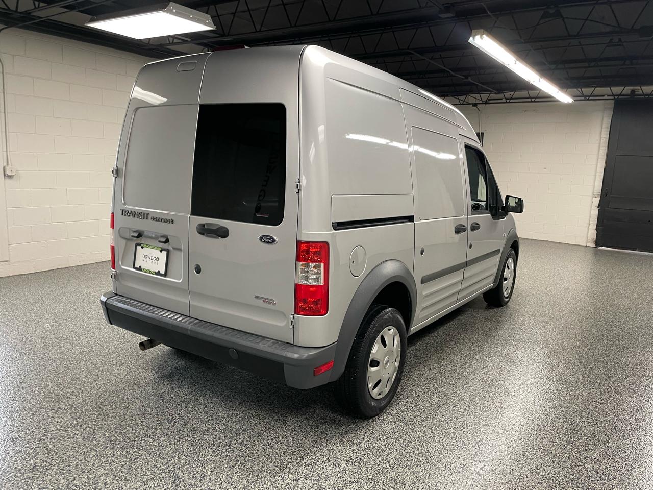 Ford Transit Connect XL with Rear Door Glass 2013