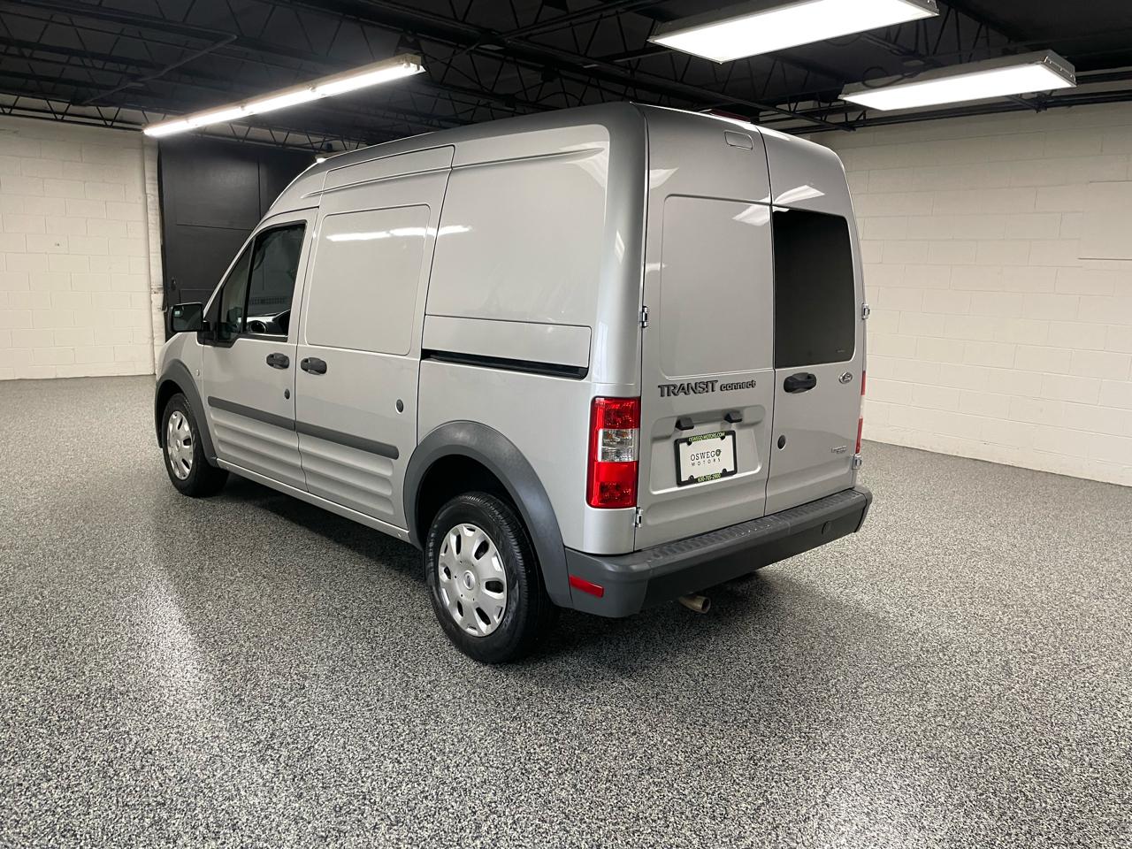 Ford Transit Connect XL with Rear Door Glass 2013