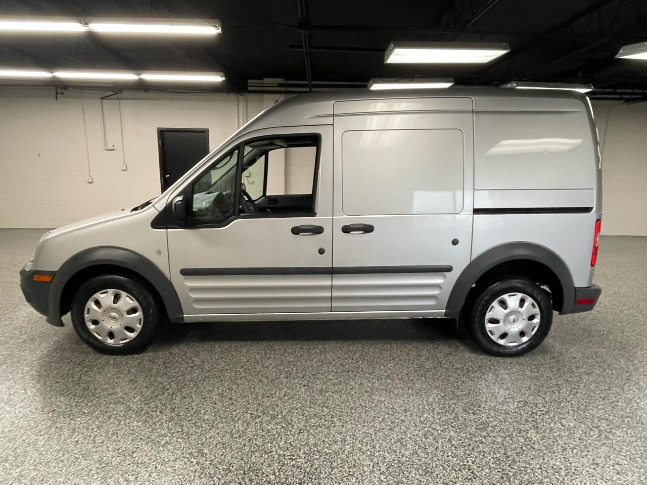 Ford Transit Connect XL with Rear Door Glass 2013
