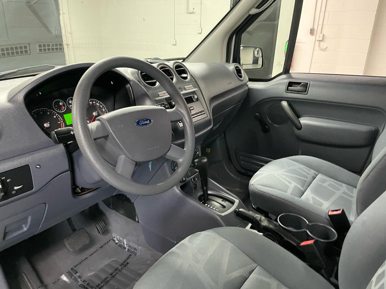 Ford Transit Connect XL with Rear Door Glass 2013