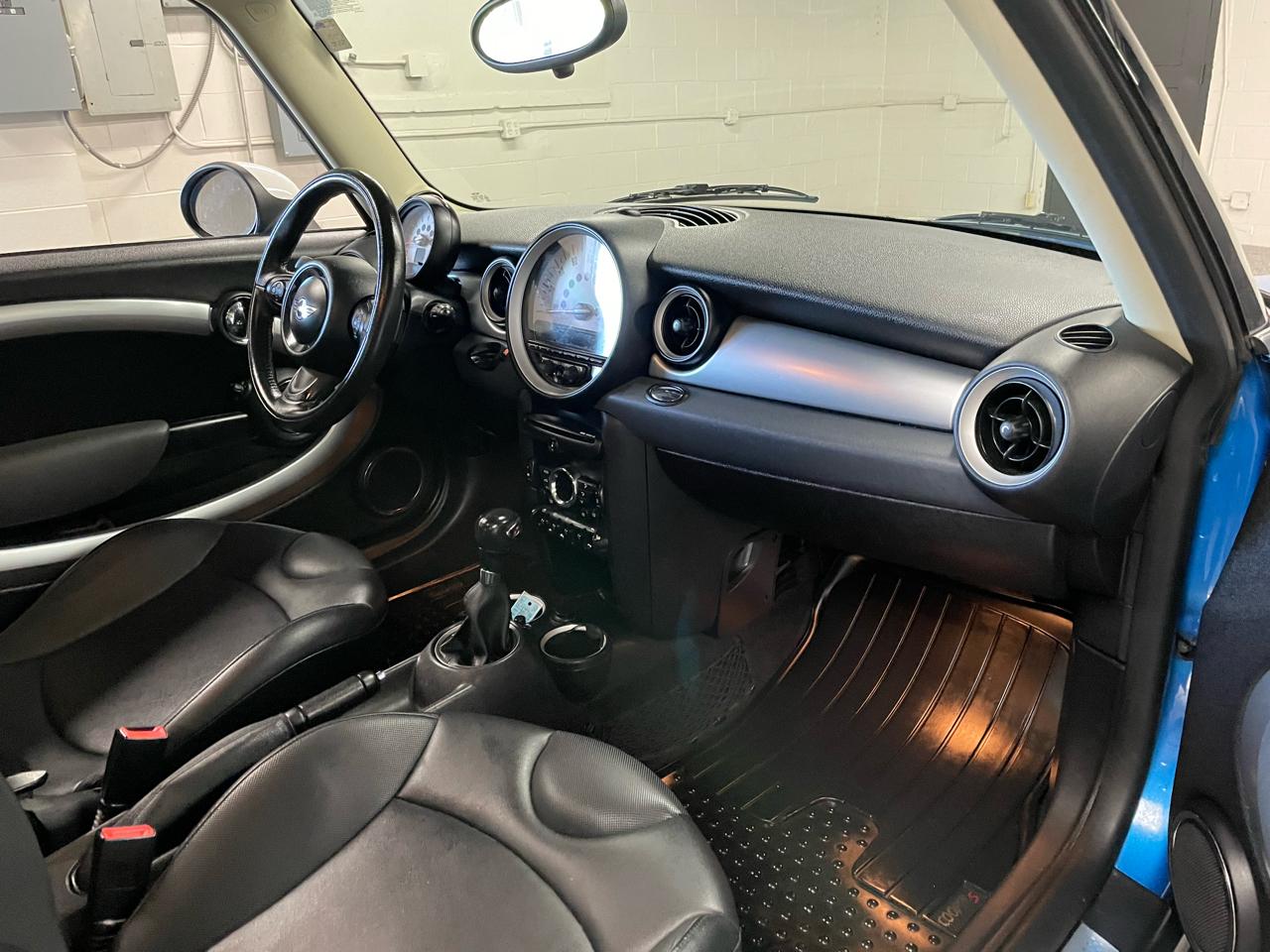 MINI Cooper S 2011