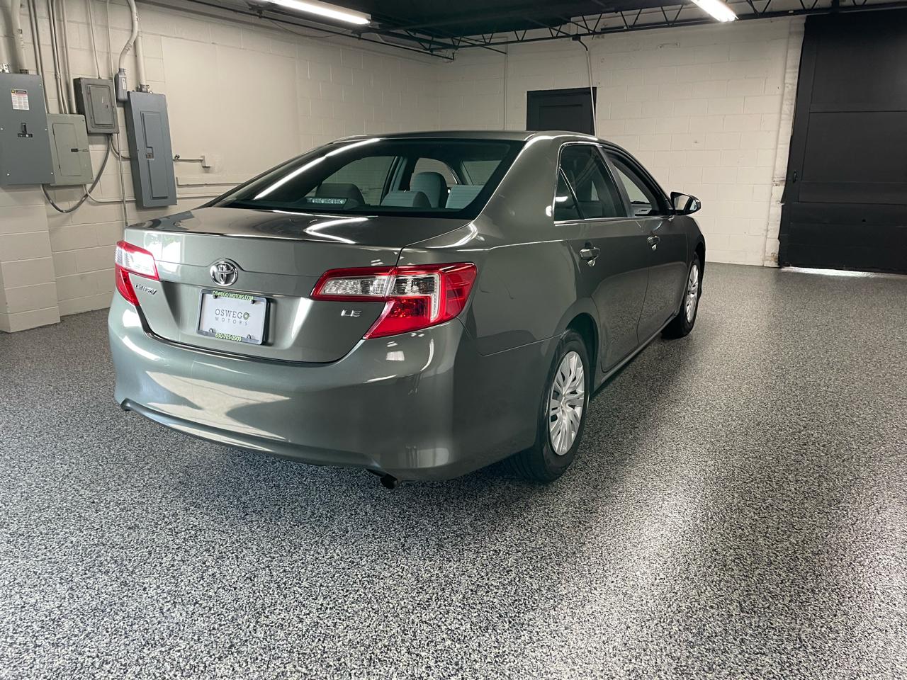 Toyota Camry LE 2014