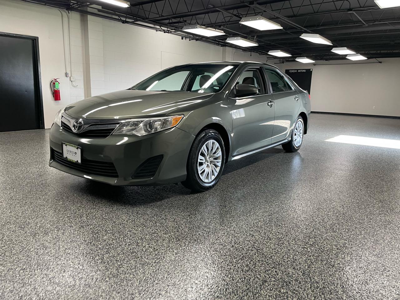 Toyota Camry LE 2014