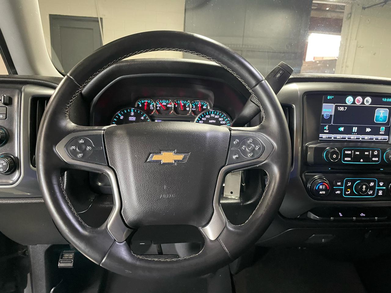 Chevrolet Silverado 1500 LT Crew Cab 4WD 2015