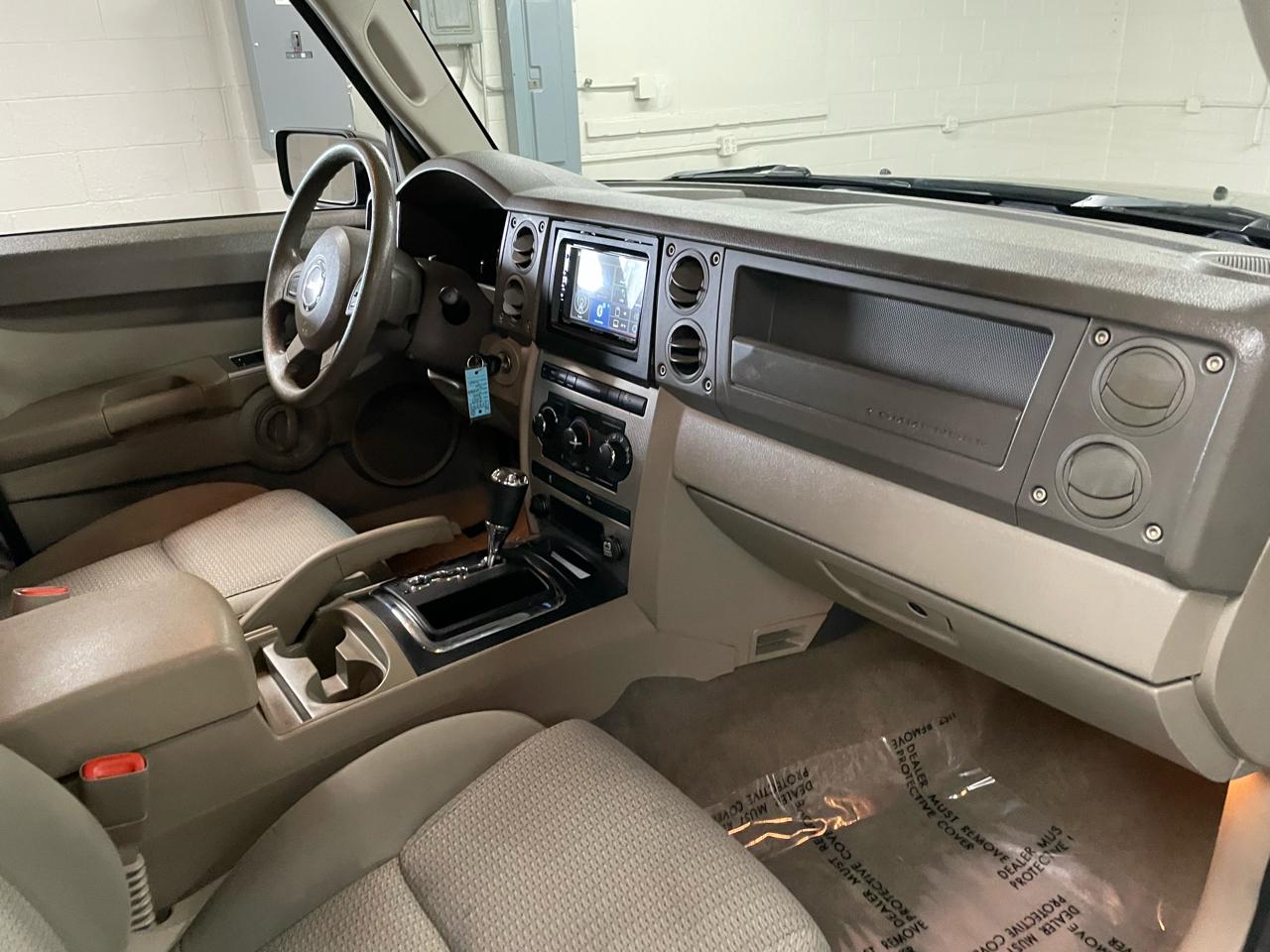 Jeep Commander Sport 4WD 2007