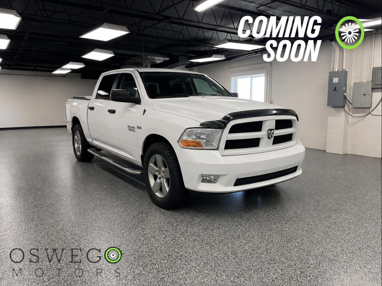 RAM 1500 ST Crew Cab 4WD 2012
