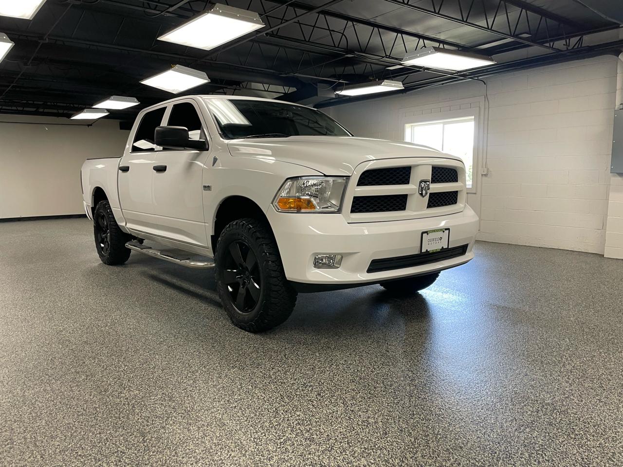 RAM 1500 Express 4x4 Crew Cab 5'7" Box 2012