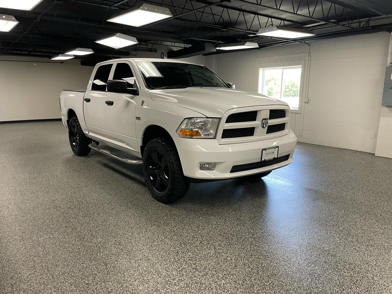 RAM 1500 Express 4x4 Crew Cab 5'7" Box 2012