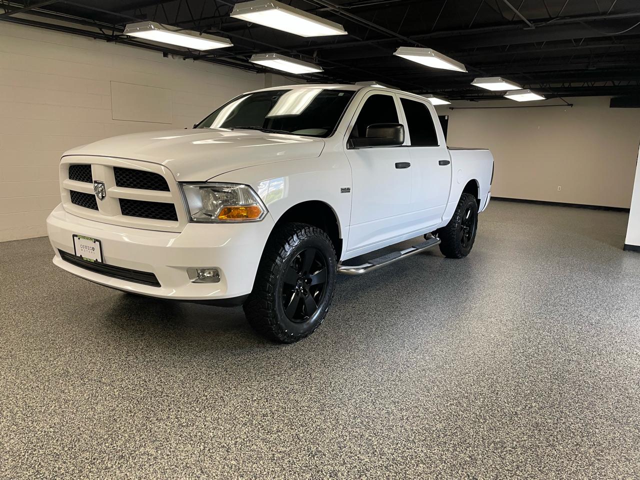 RAM 1500 Express 4x4 Crew Cab 5'7" Box 2012