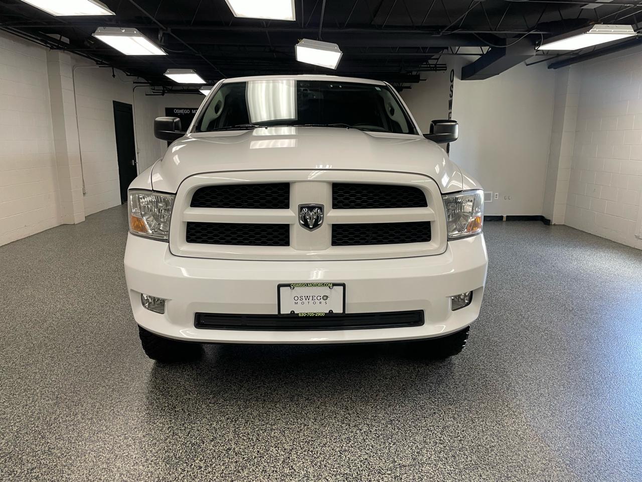 RAM 1500 Express 4x4 Crew Cab 5'7" Box 2012