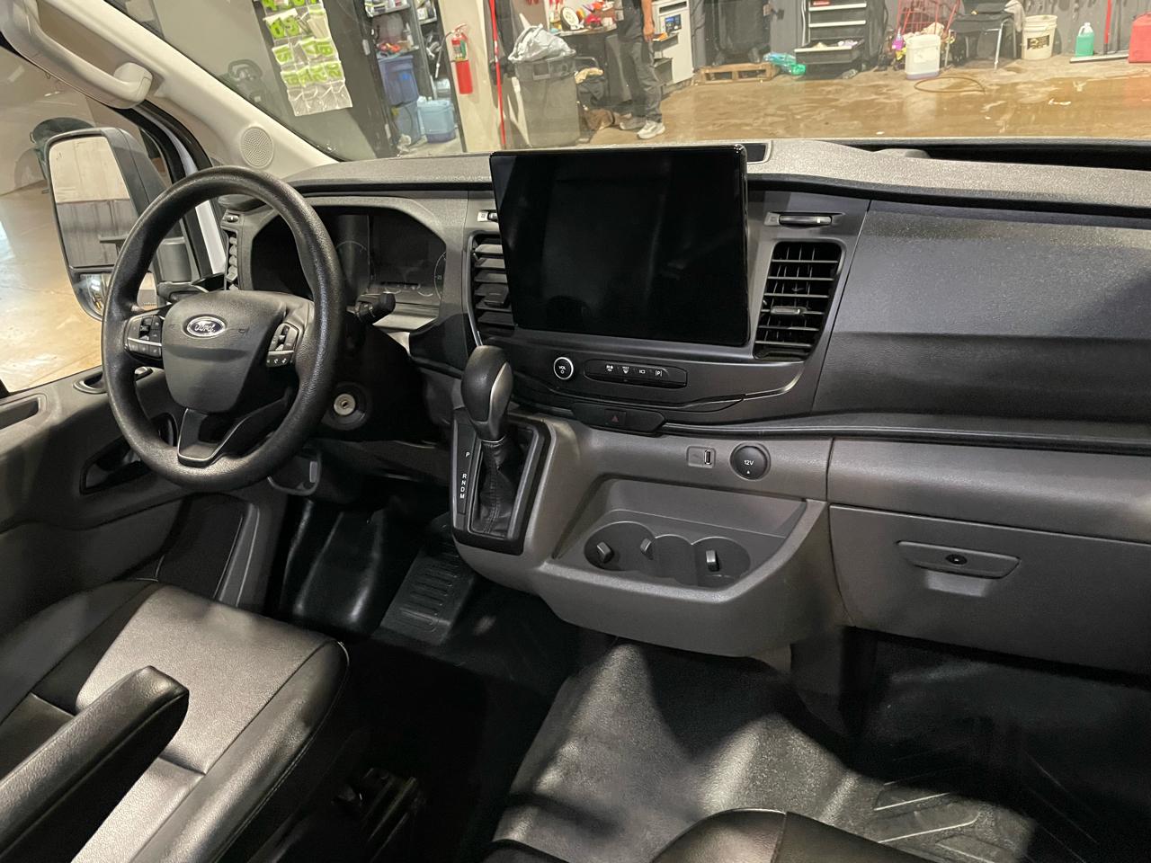 Ford Transit 350 Van High Roof w/Sliding Pass. 148-in. WB EL 2023