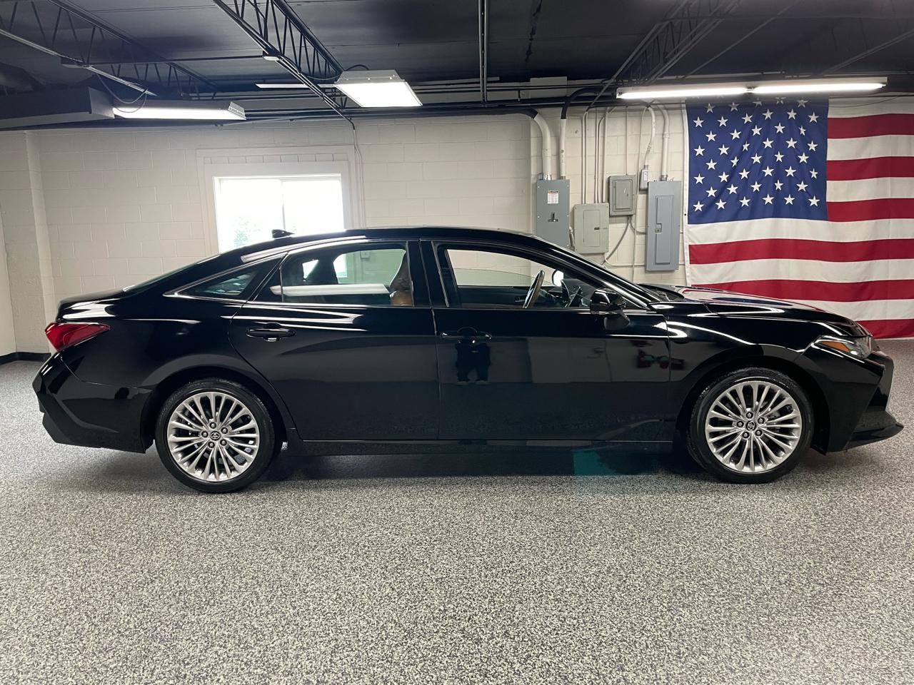 Toyota Avalon Limited 2019
