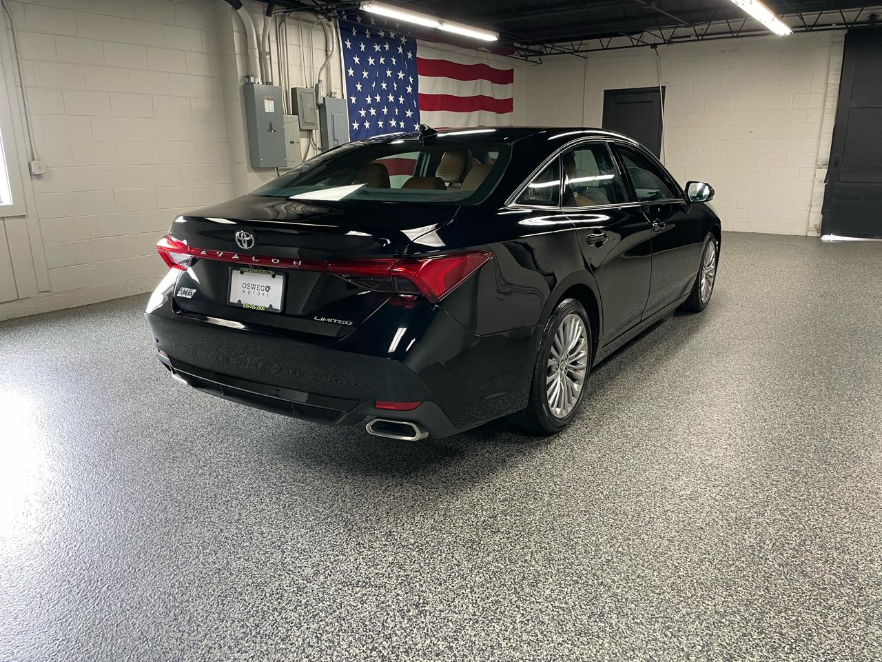 Toyota Avalon Limited 2019