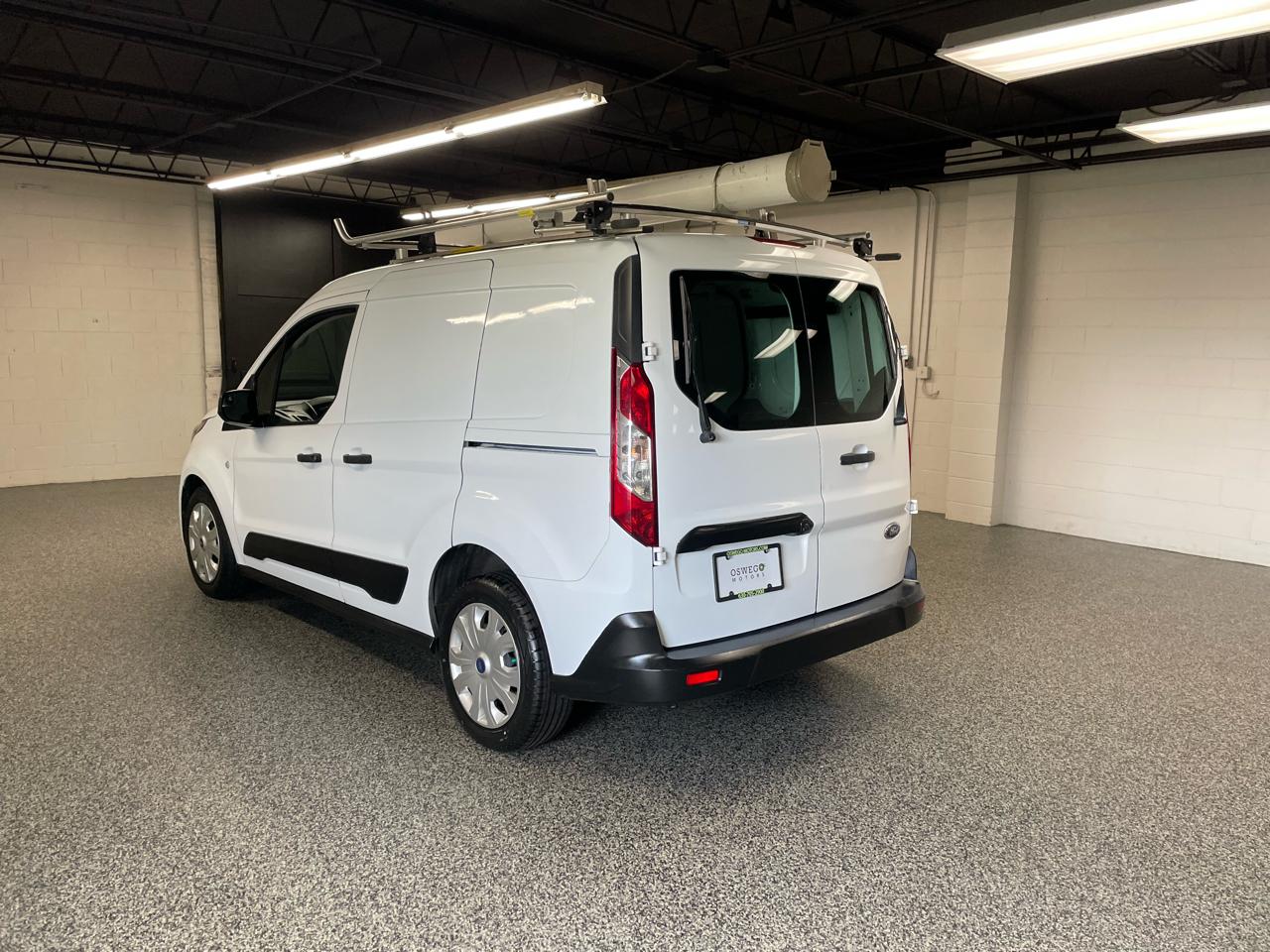 Ford Transit Connect Cargo Van XLT SWB 2022