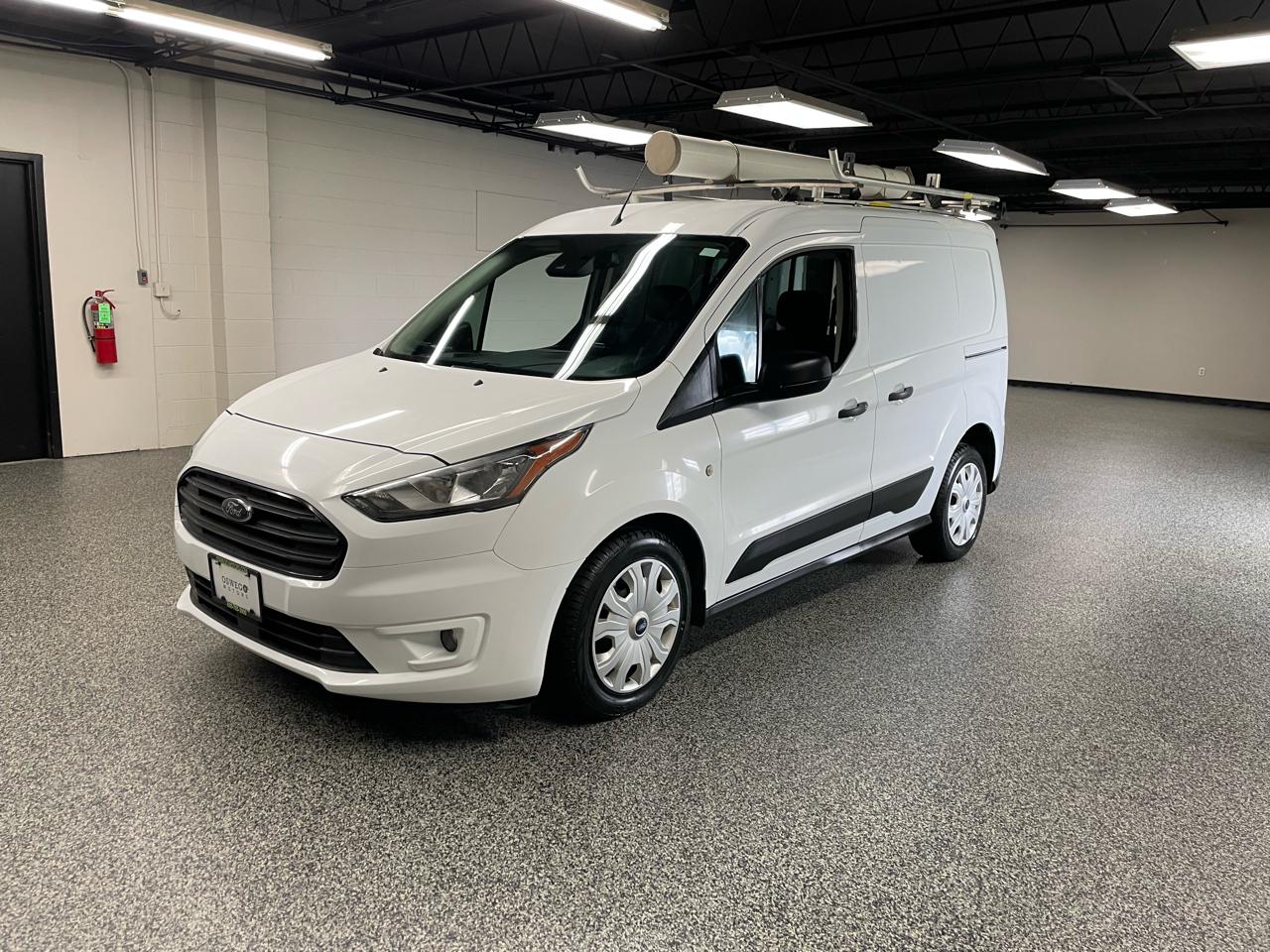 Ford Transit Connect Cargo Van XLT SWB 2022