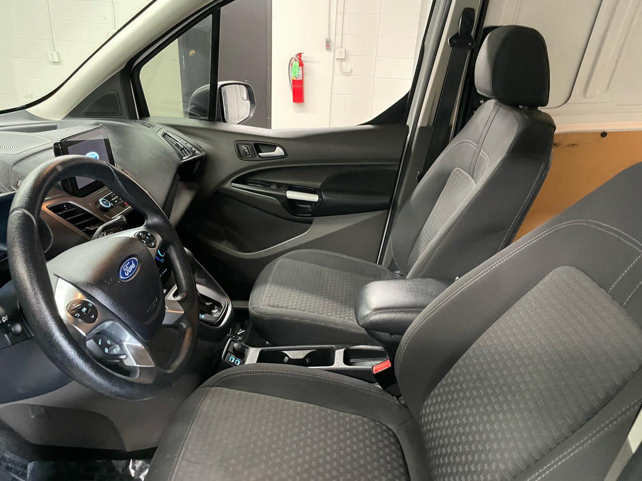 Ford Transit Connect Cargo Van XLT SWB 2022