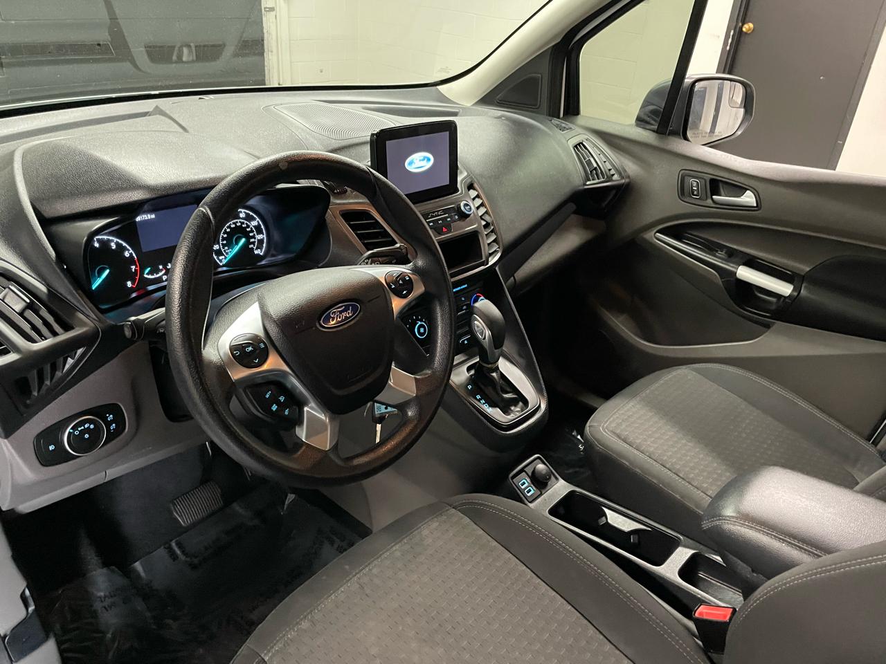 Ford Transit Connect Cargo Van XLT SWB 2022
