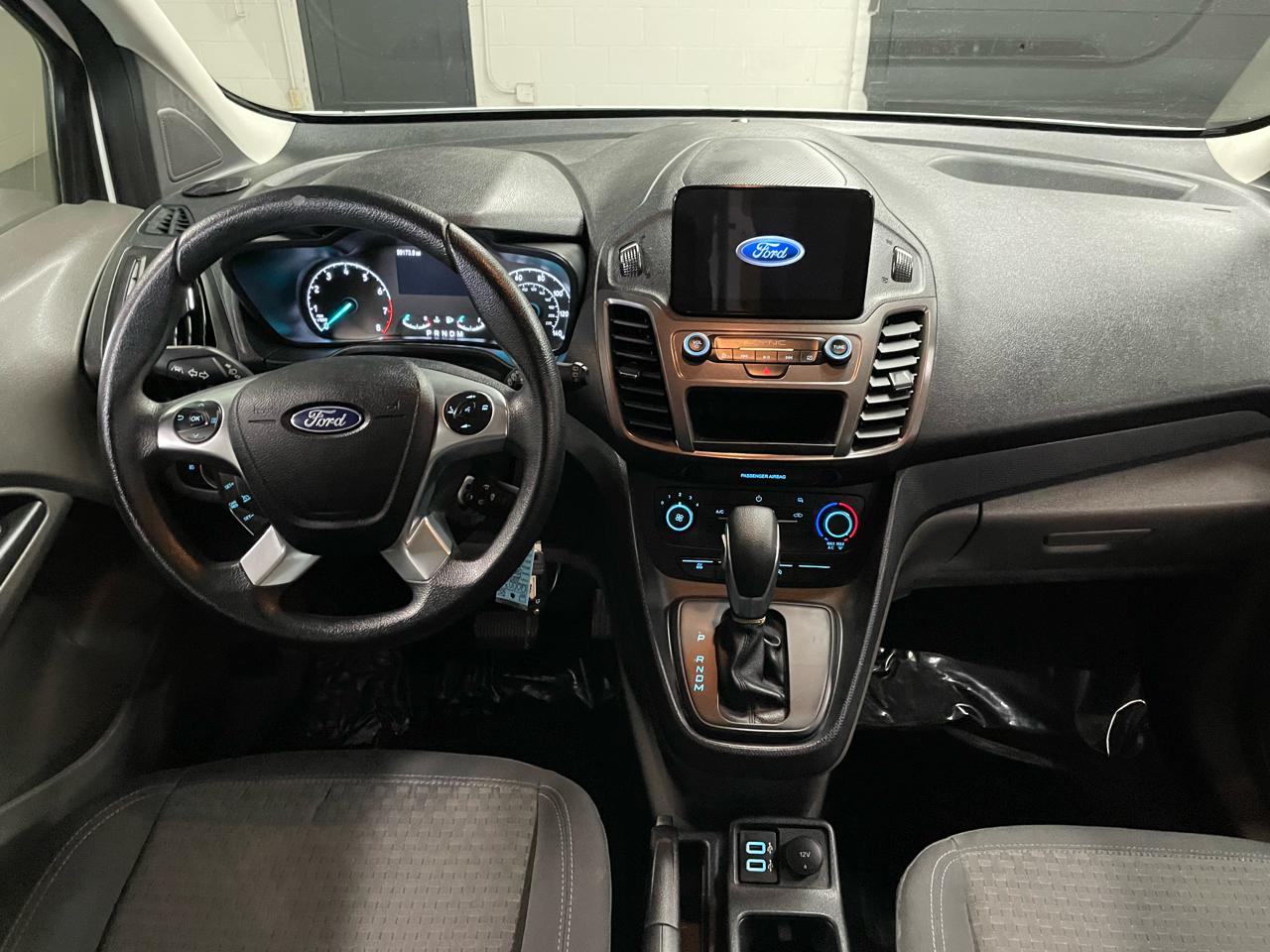 Ford Transit Connect Cargo Van XLT SWB 2022