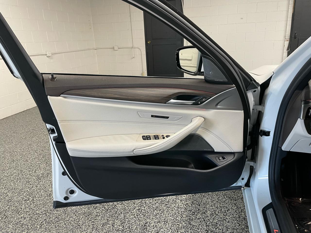 BMW 5-Series 530i xDrive 2017