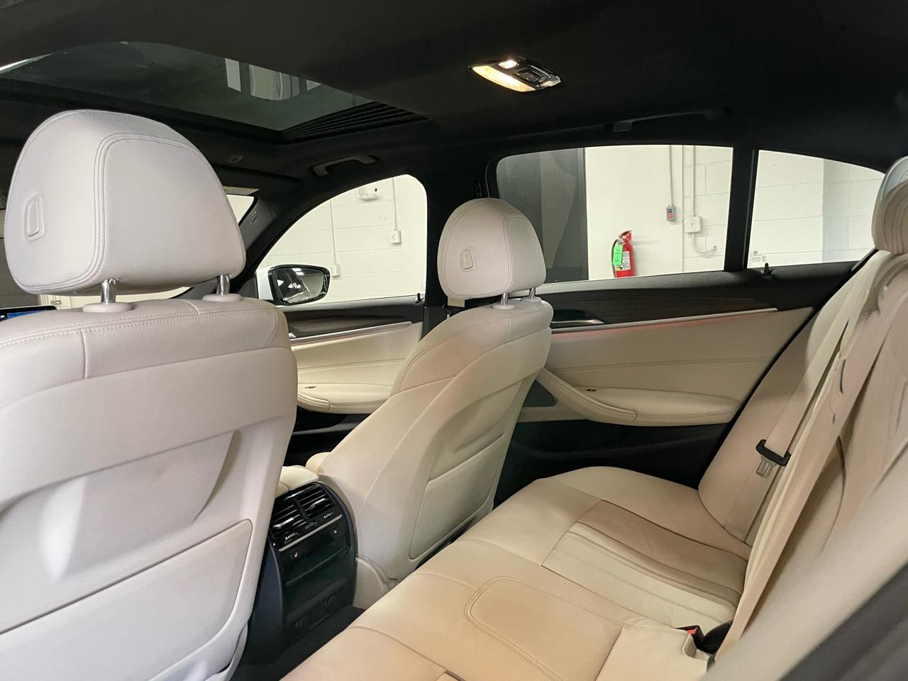 BMW 5-Series 530i xDrive 2017