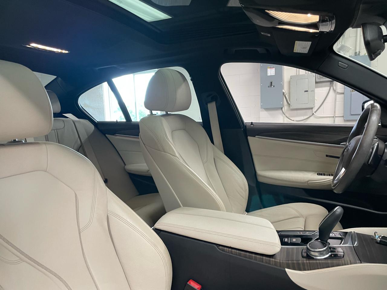 BMW 5-Series 530i xDrive 2017