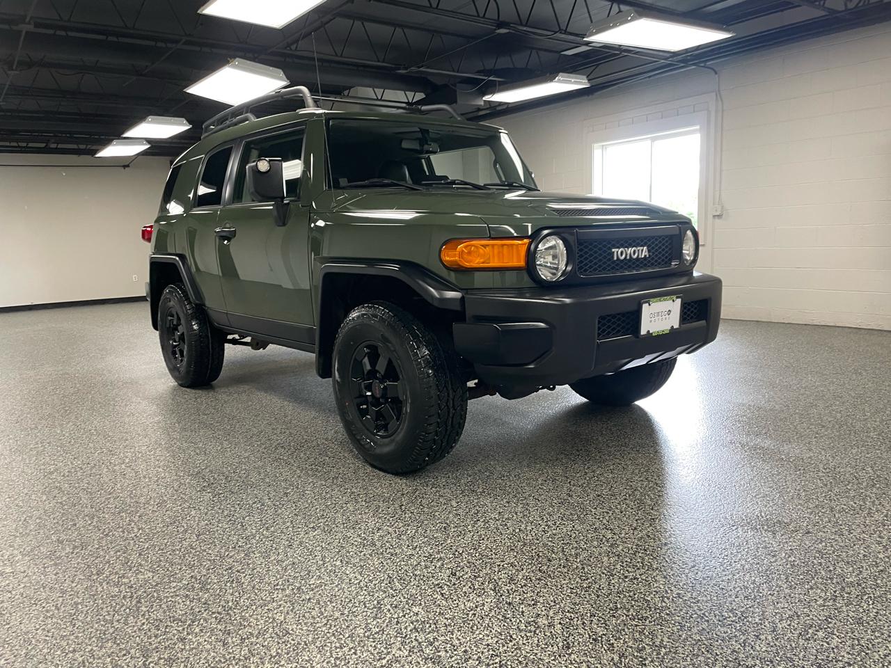 Toyota FJ Cruiser  2011