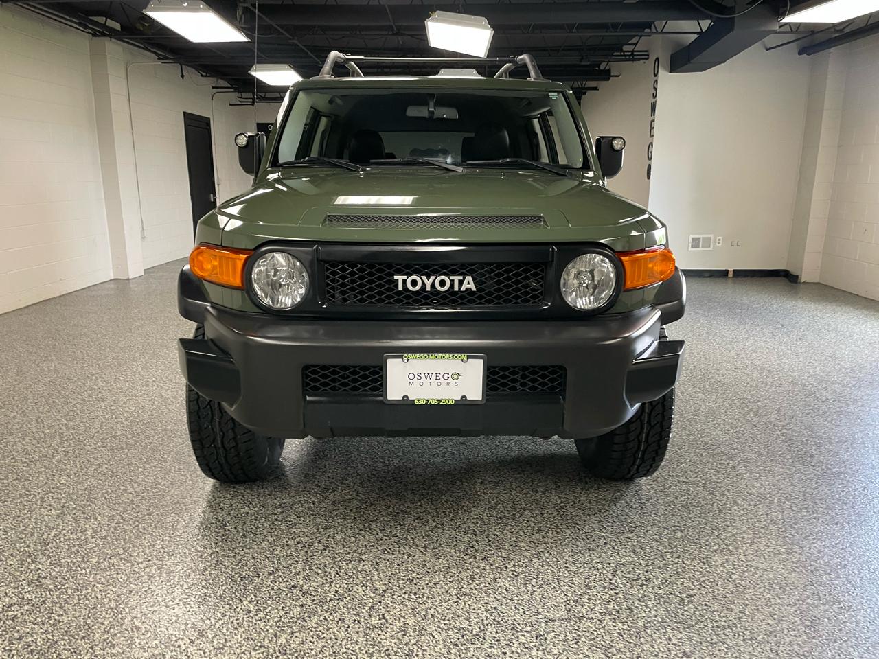 Toyota FJ Cruiser  2011