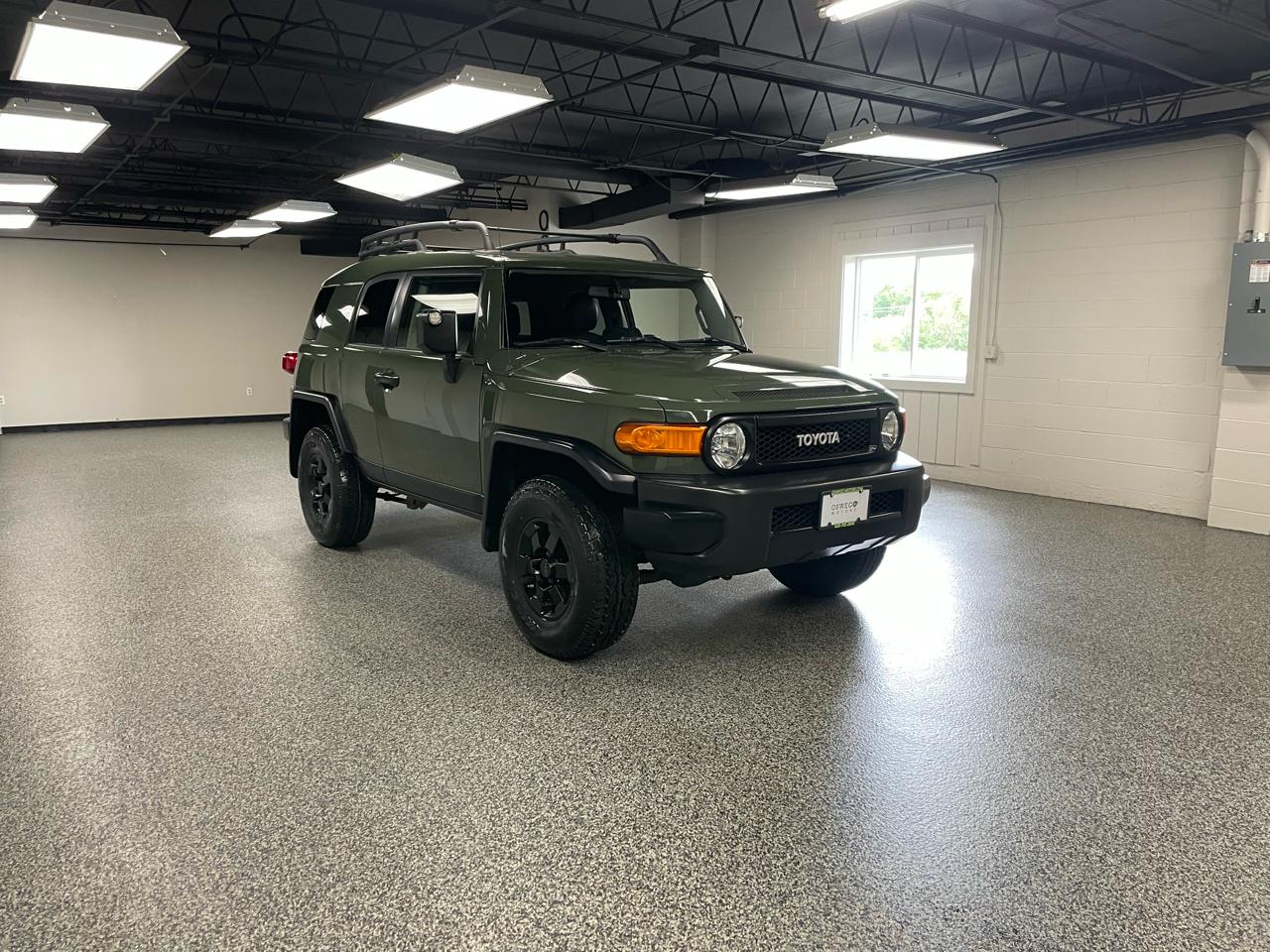 Toyota FJ Cruiser  2011