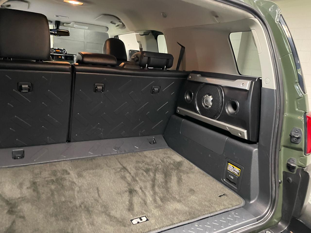 Toyota FJ Cruiser  2011
