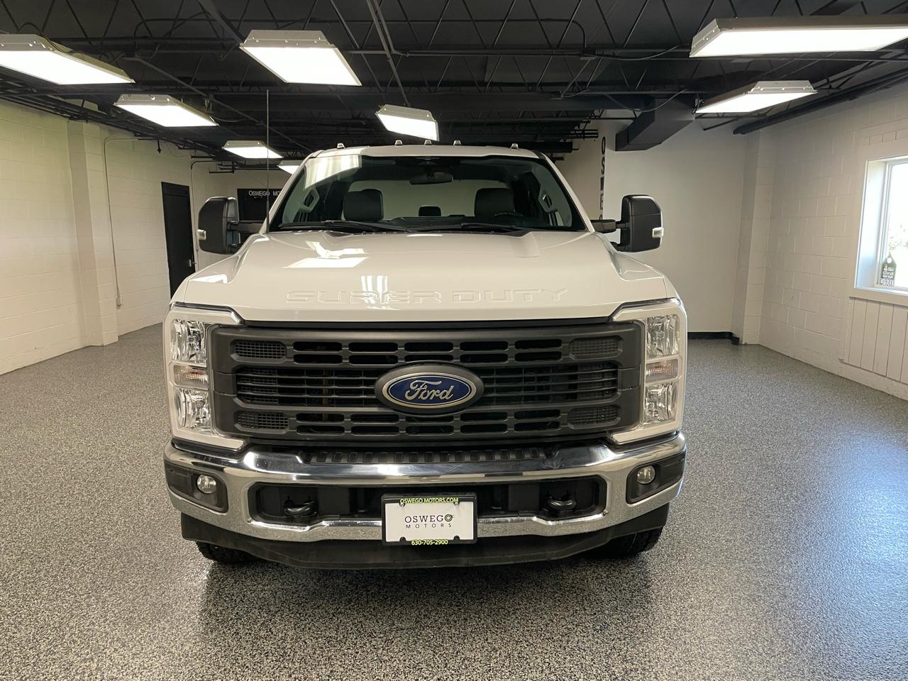 Ford F-250 SD XL SuperCab 4WD 2023