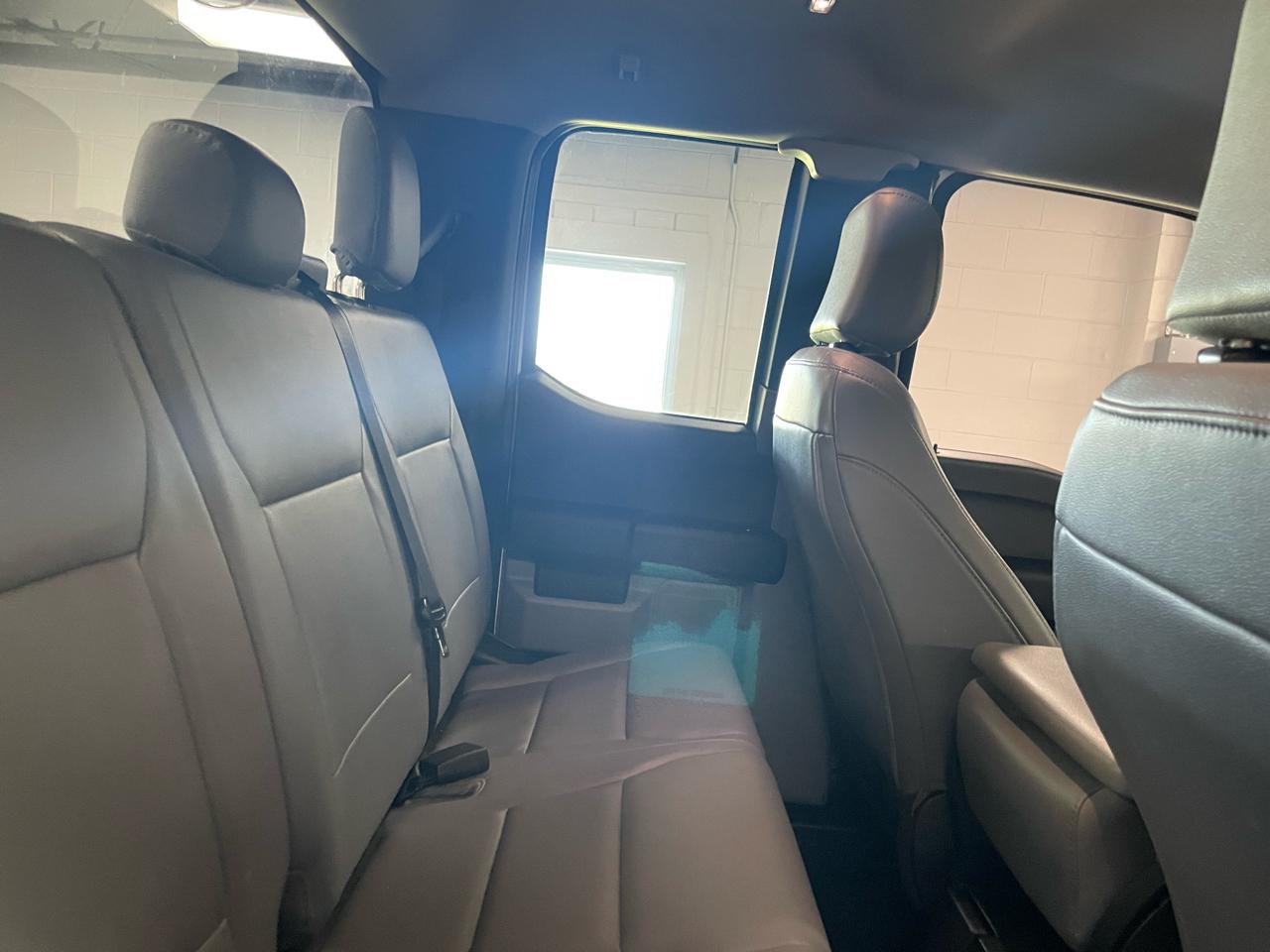 Ford F-250 SD XL SuperCab 4WD 2023