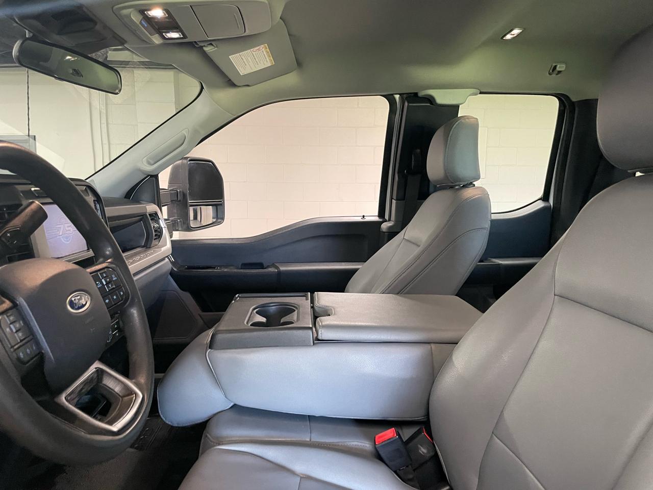 Ford F-250 SD XL SuperCab 4WD 2023