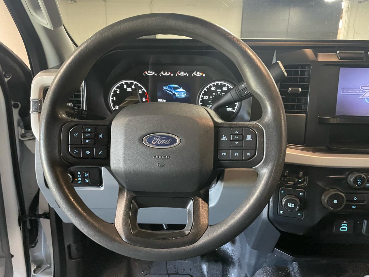 Ford F-250 SD XL SuperCab 4WD 2023