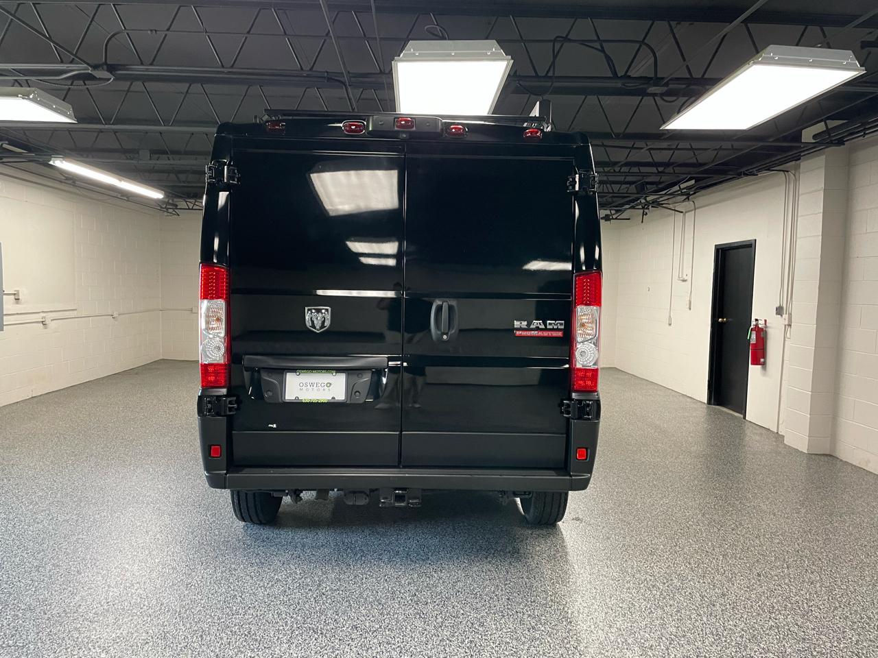 RAM Promaster 1500 Low Roof 118-in. WB 2022