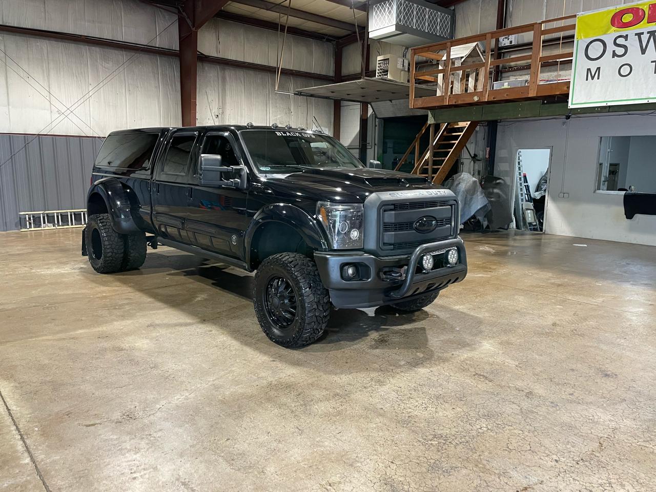 Ford F-350 SD Lariat Crew Cab Long Bed DRW 4WD 2016