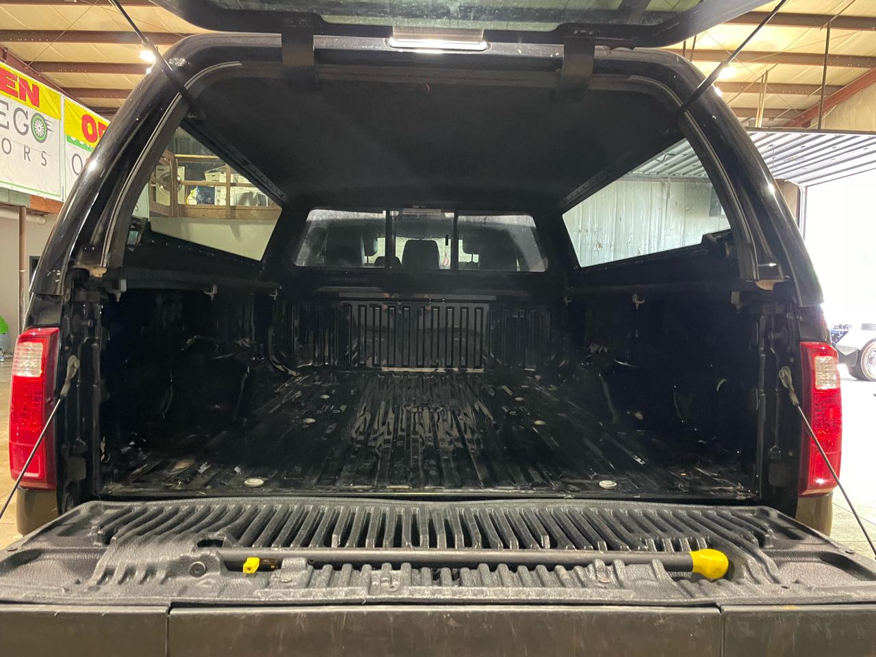 Ford F-350 SD Lariat Crew Cab Long Bed DRW 4WD 2016