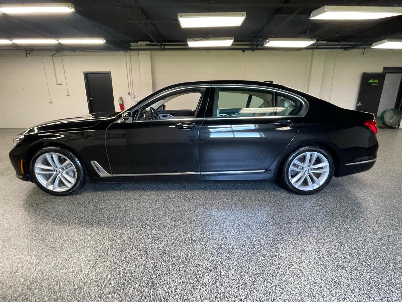 BMW 7-Series 750xi 2018