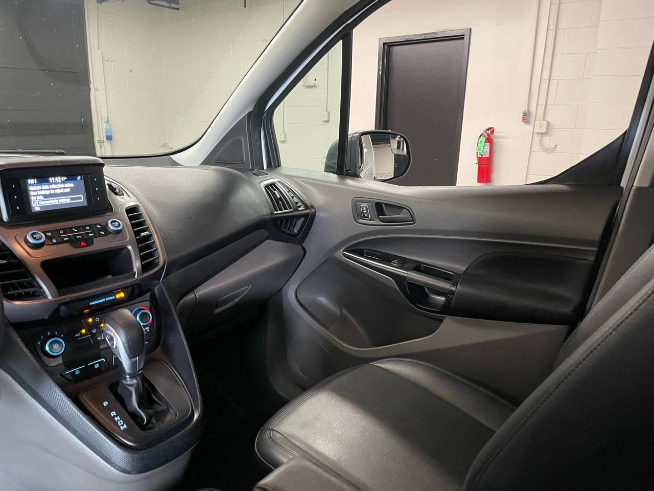 Ford Transit Connect Cargo Van XL SWB 2023
