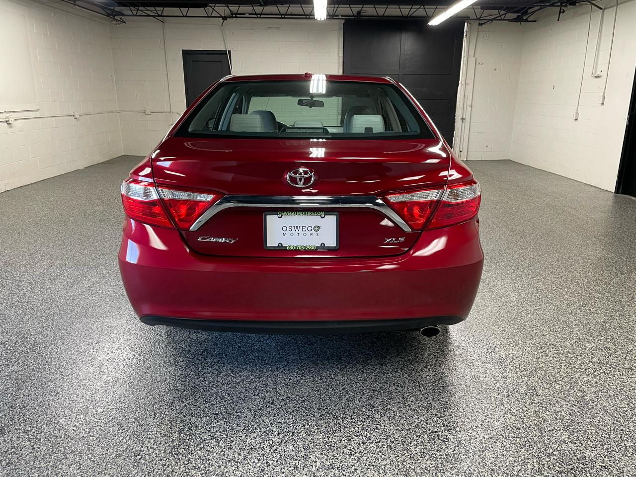 Toyota Camry XLE 2017