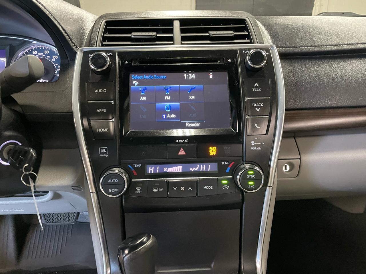 Toyota Camry XLE 2017