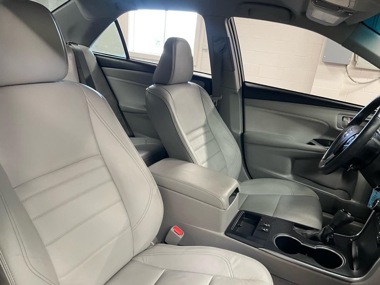 Toyota Camry XLE 2017