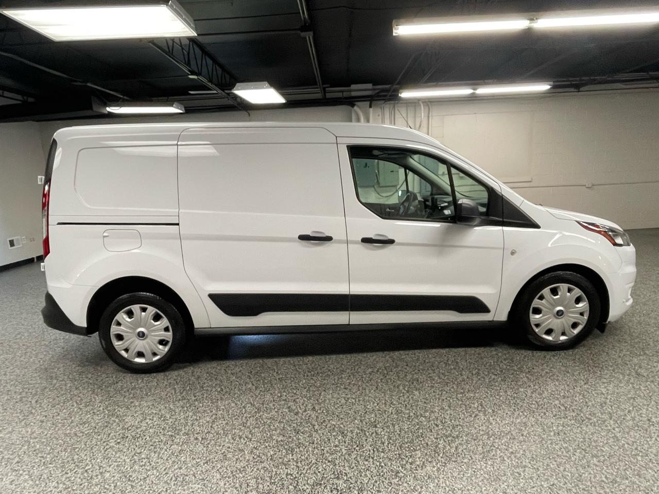 Ford Transit Connect Cargo Van XLT LWB 2023