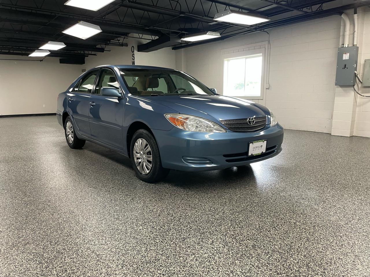 Toyota Camry LE 2004