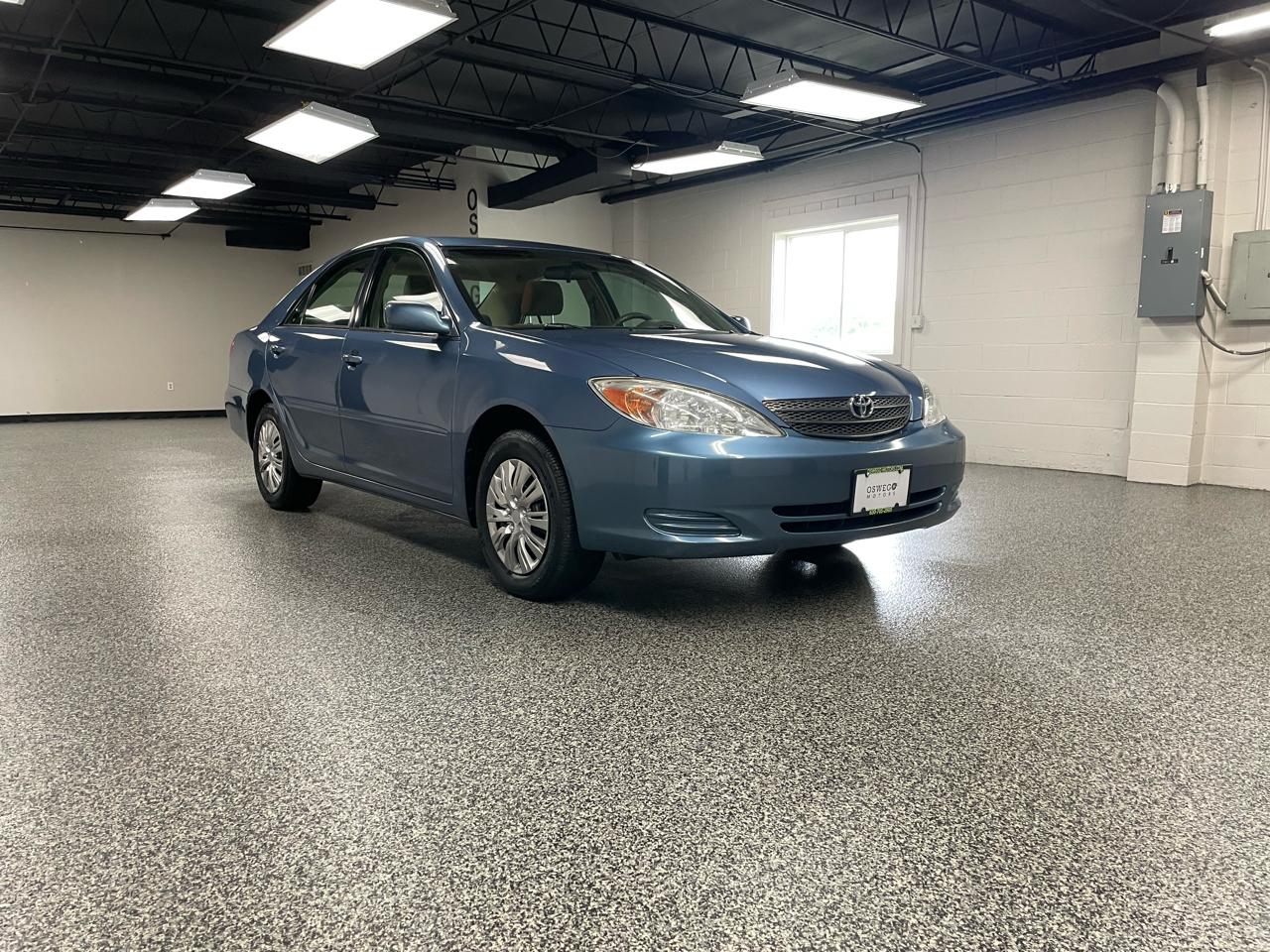 Toyota Camry LE 2004