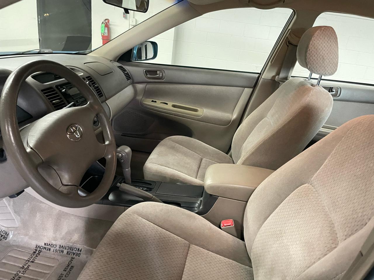 Toyota Camry LE 2004
